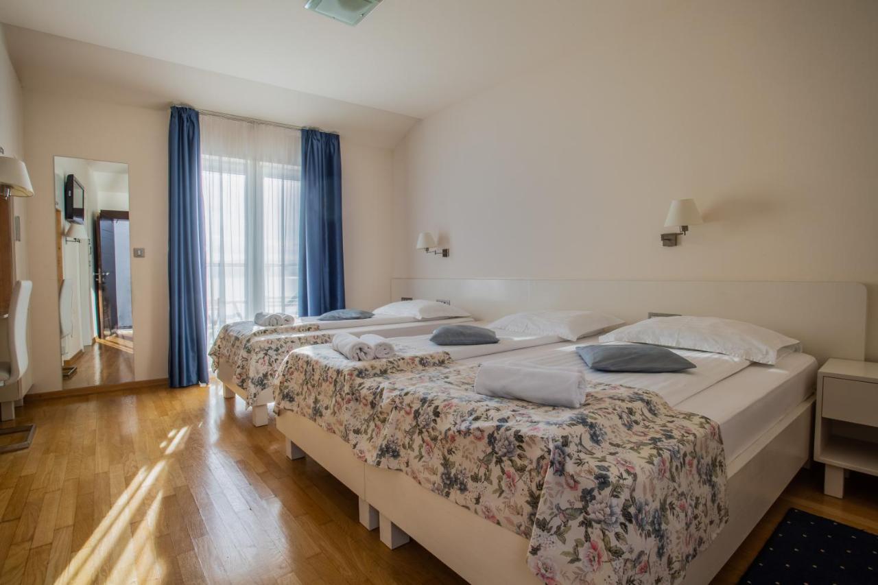 Hotel Pleter Mimice Ngoại thất bức ảnh
